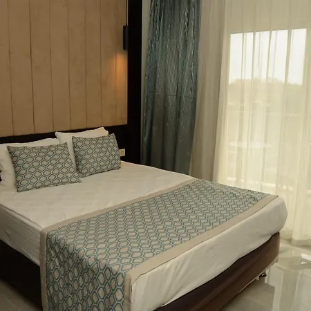 Lrs Hotels Lake River Side Hotel & Spa-3